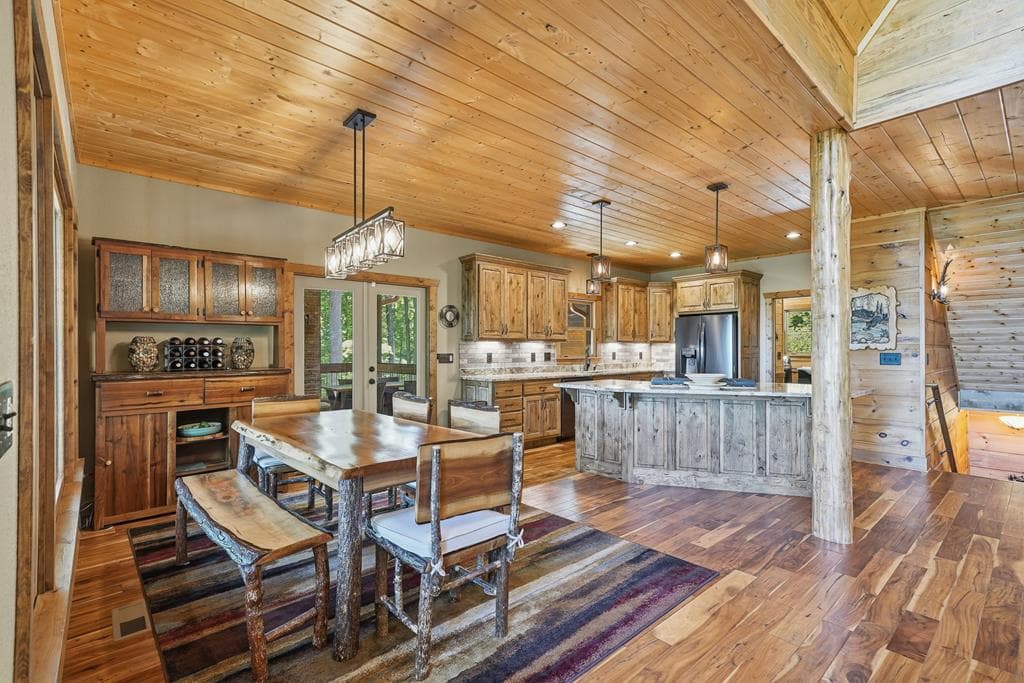 1252 Mountainside Parkway, Ellijay GA 30536 - Photo