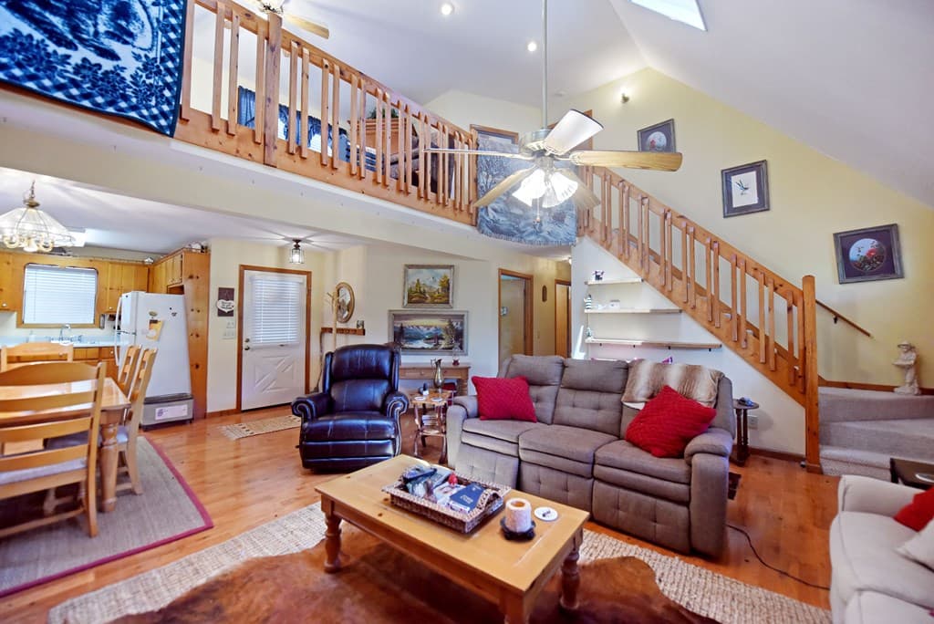 209 Moon Shadow Trail, Blairsville GA 30512 - Photo