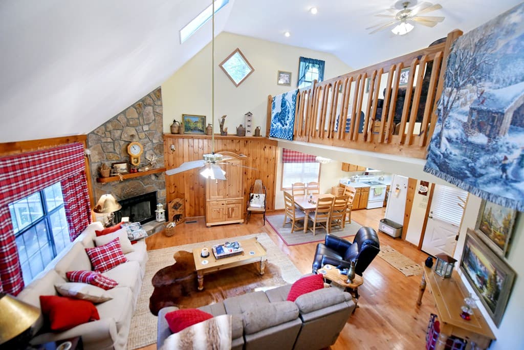 209 Moon Shadow Trail, Blairsville GA 30512 - Photo