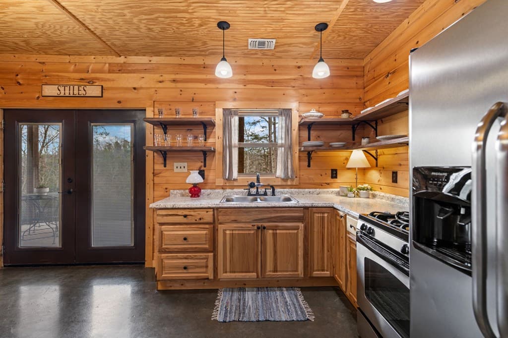 259 Red Bush School Road, Blue Ridge GA 30513 - Photo