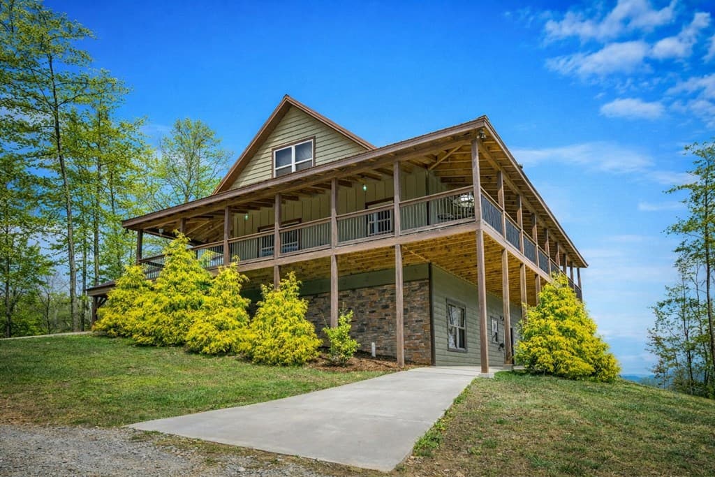 259 Red Bush School Road, Blue Ridge GA 30513 - Photo