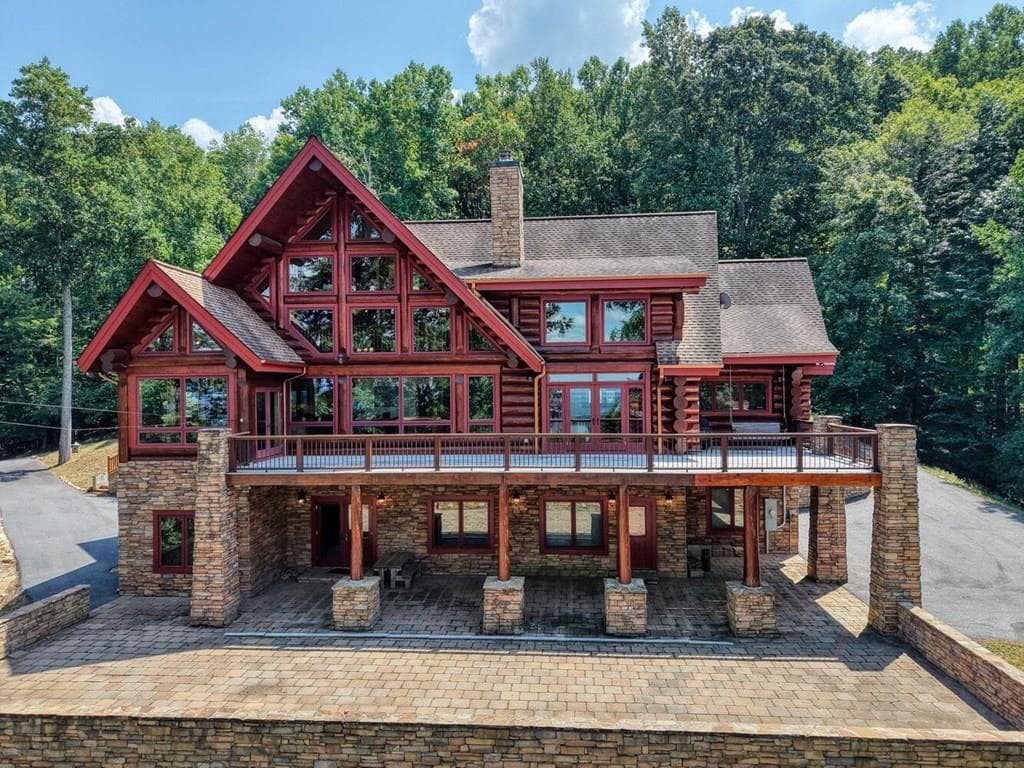 310 Hickory Fork, Blairsville GA 30512 - Primary photo