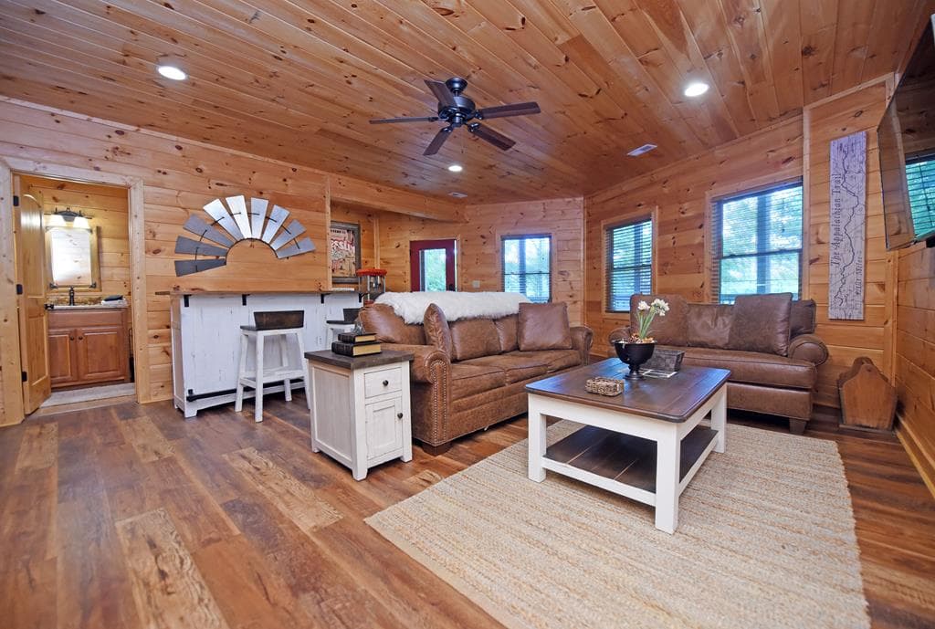 901 Stuart Mountain Road, Mineral Bluff GA 30559 - Photo