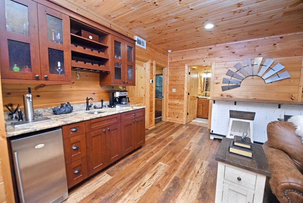901 Stuart Mountain Road, Mineral Bluff GA 30559 - Photo