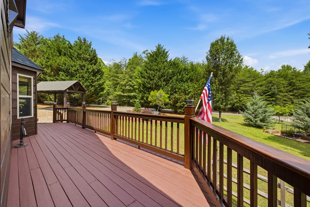 365 Sweetbay Drive, Blairsville GA 30512 - Photo