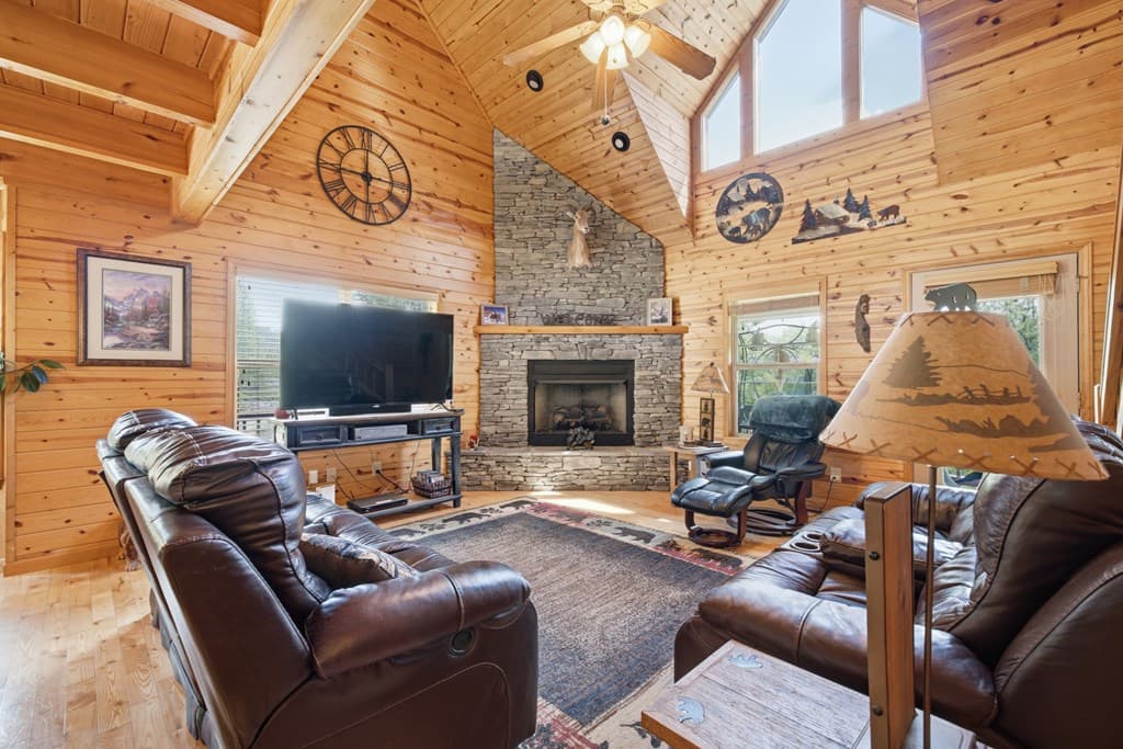 365 Sweetbay Drive, Blairsville GA 30512 - Photo