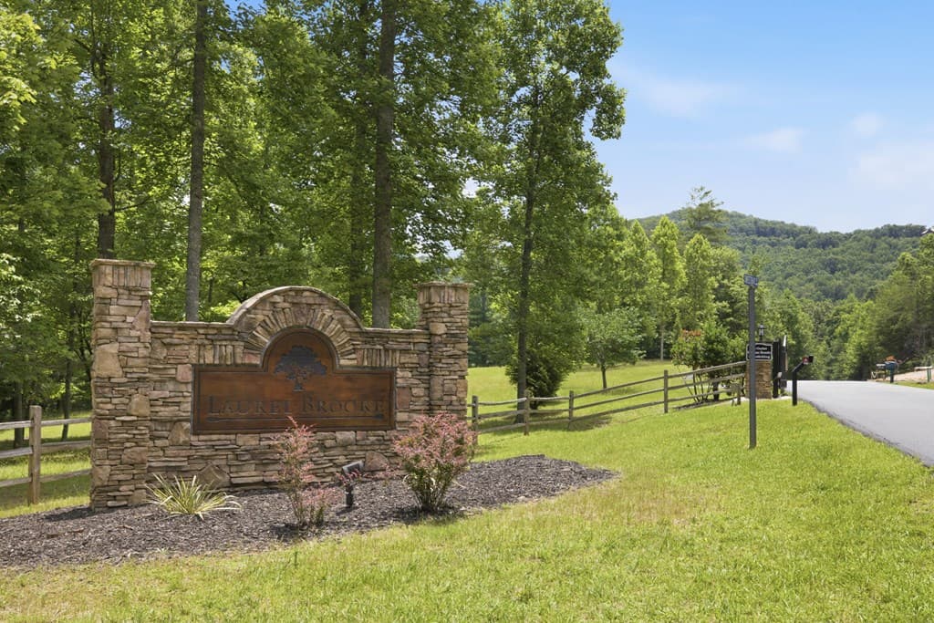 365 Sweetbay Drive, Blairsville GA 30512 - Photo