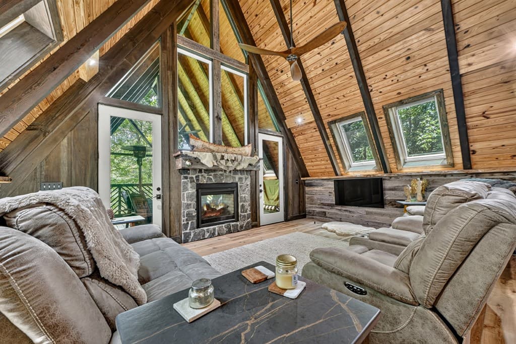 115 Pine Cone Road, Blue Ridge GA 30513 - Photo