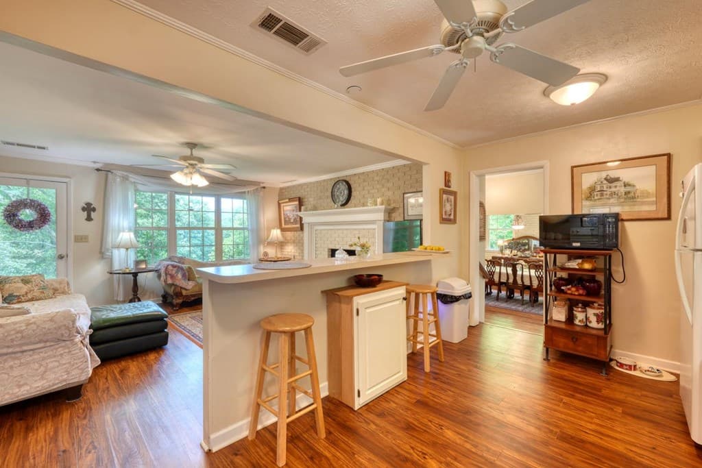 5127 Mineral Springs Road, Young Harris GA 30582 - Photo