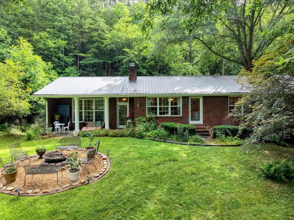 5127 Mineral Springs Road, Young Harris GA 30582 - Primary photo