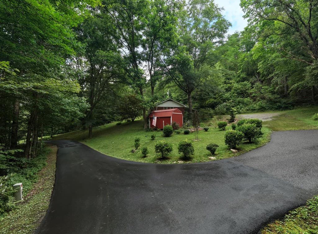 5127 Mineral Springs Road, Young Harris GA 30582 - Photo