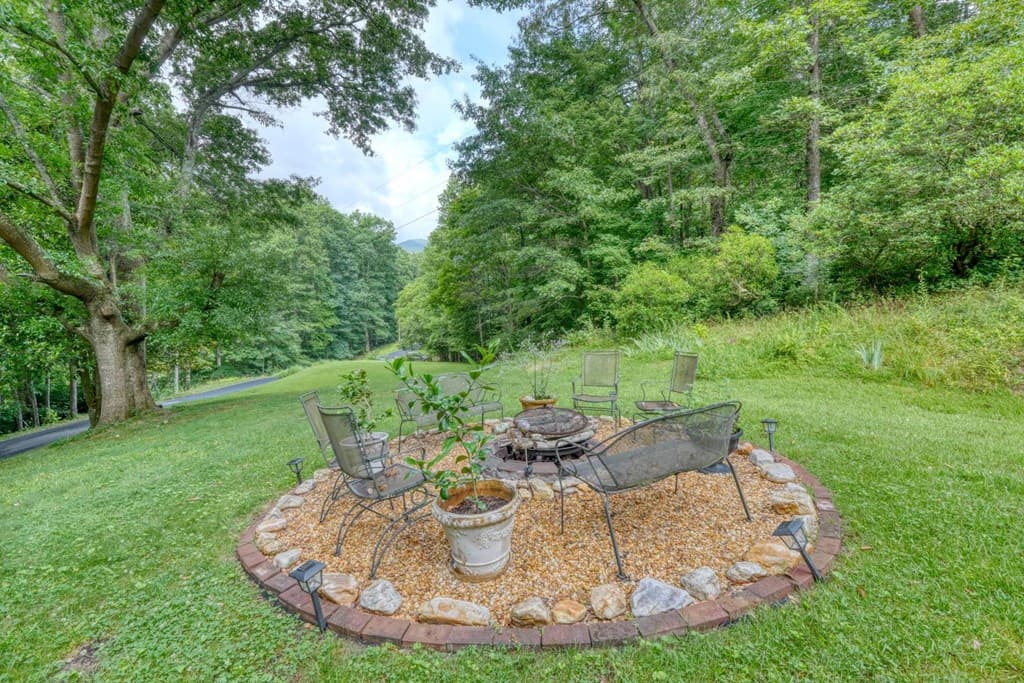 5127 Mineral Springs Road, Young Harris GA 30582 - Photo