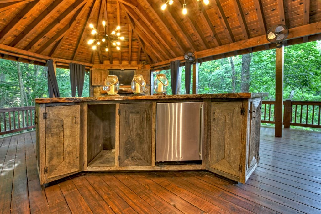 1820 Shady Falls Road, Blue Ridge GA 30513 - Photo