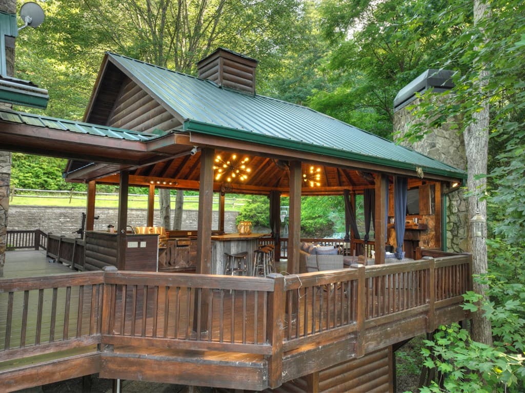 1820 Shady Falls Road, Blue Ridge GA 30513 - Photo
