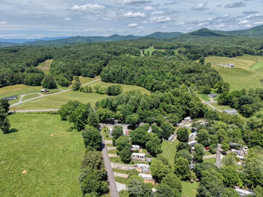61 Apache Bend Road, Blairsville GA 30512 - Photo