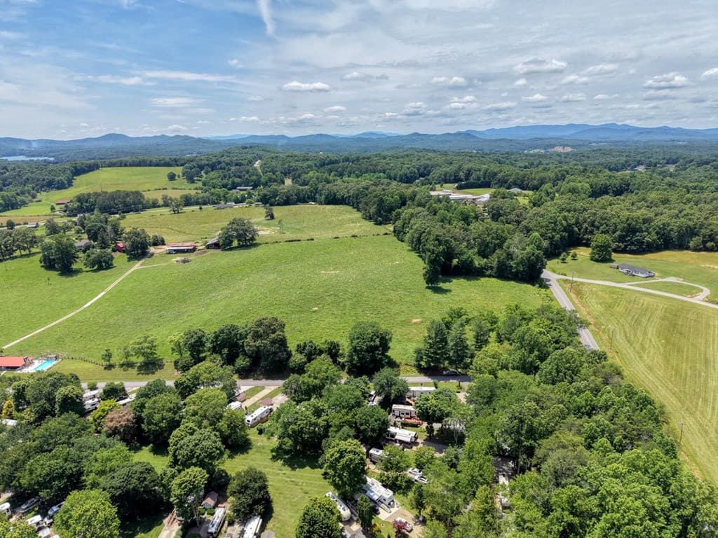 61 Apache Bend Road, Blairsville GA 30512 - Photo