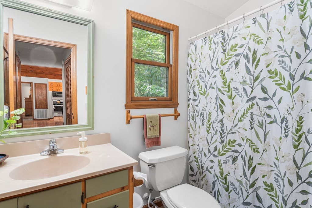 5875 Brasstown Creek Est, Young Harris GA 30582 - Photo