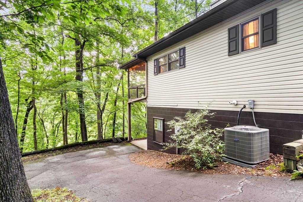 5875 Brasstown Creek Est, Young Harris GA 30582 - Photo