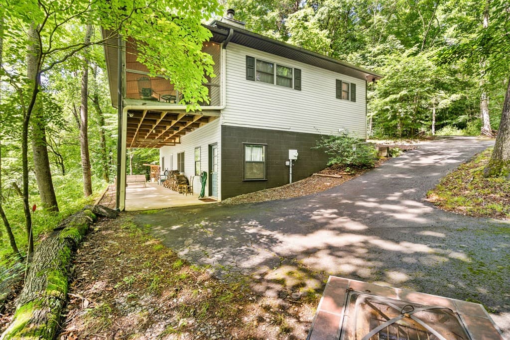 5875 Brasstown Creek Est, Young Harris GA 30582 - Photo