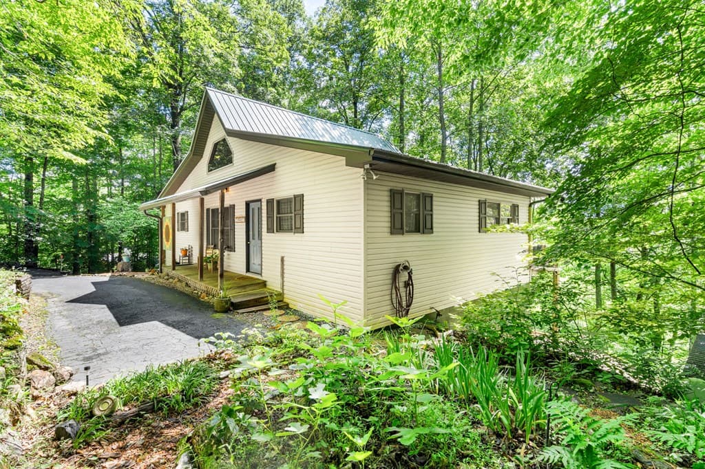 5875 Brasstown Creek Est, Young Harris GA 30582 - Photo