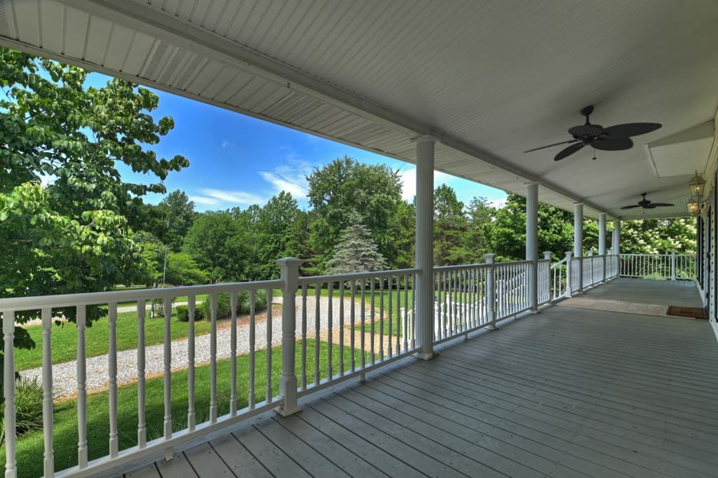 159 Victoria Drive, Blairsville GA 30512 - Photo