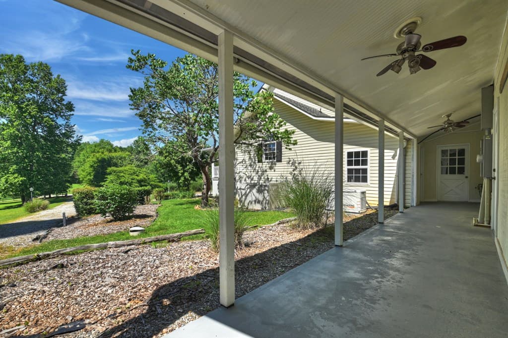 159 Victoria Drive, Blairsville GA 30512 - Photo