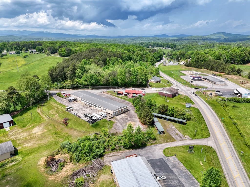 11026 Hwy 325 Papaw's Bbq, Blairsville GA 30512 - Photo