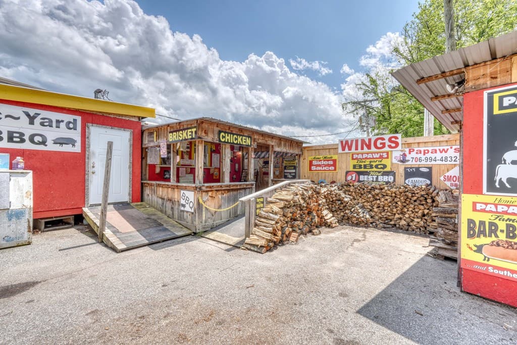 11026 Hwy 325 Papaw's Bbq, Blairsville GA 30512 - Photo