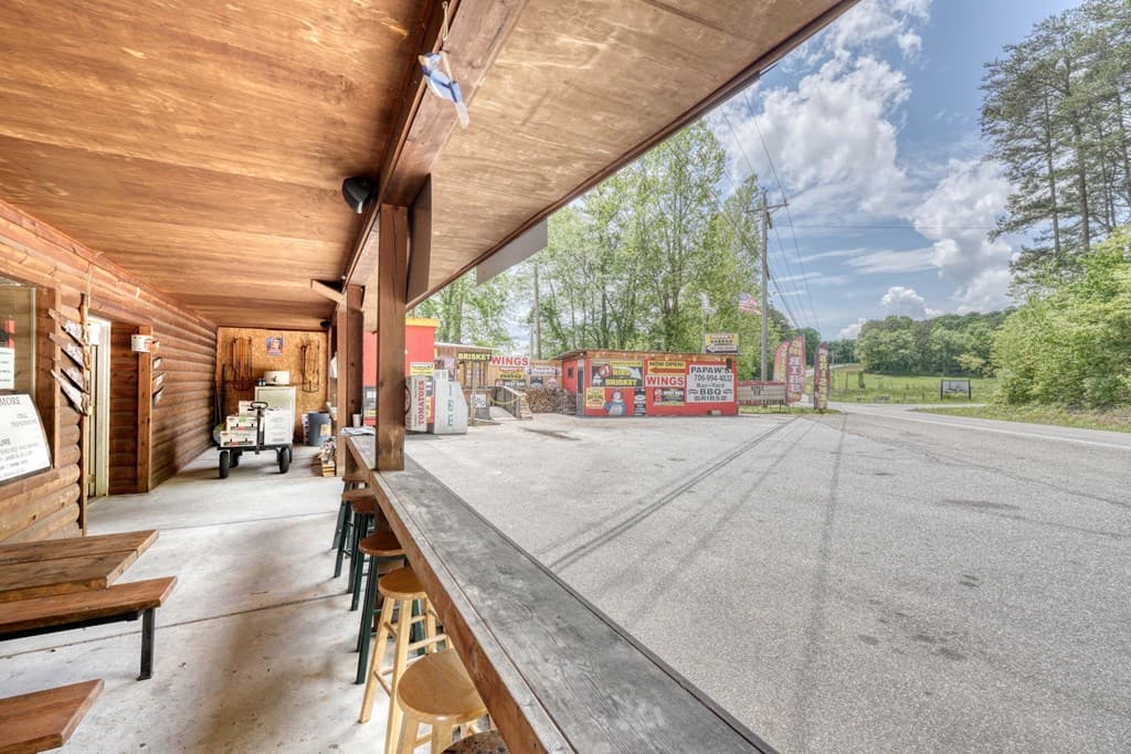 11026 Hwy 325 Papaw's Bbq, Blairsville GA 30512 - Photo