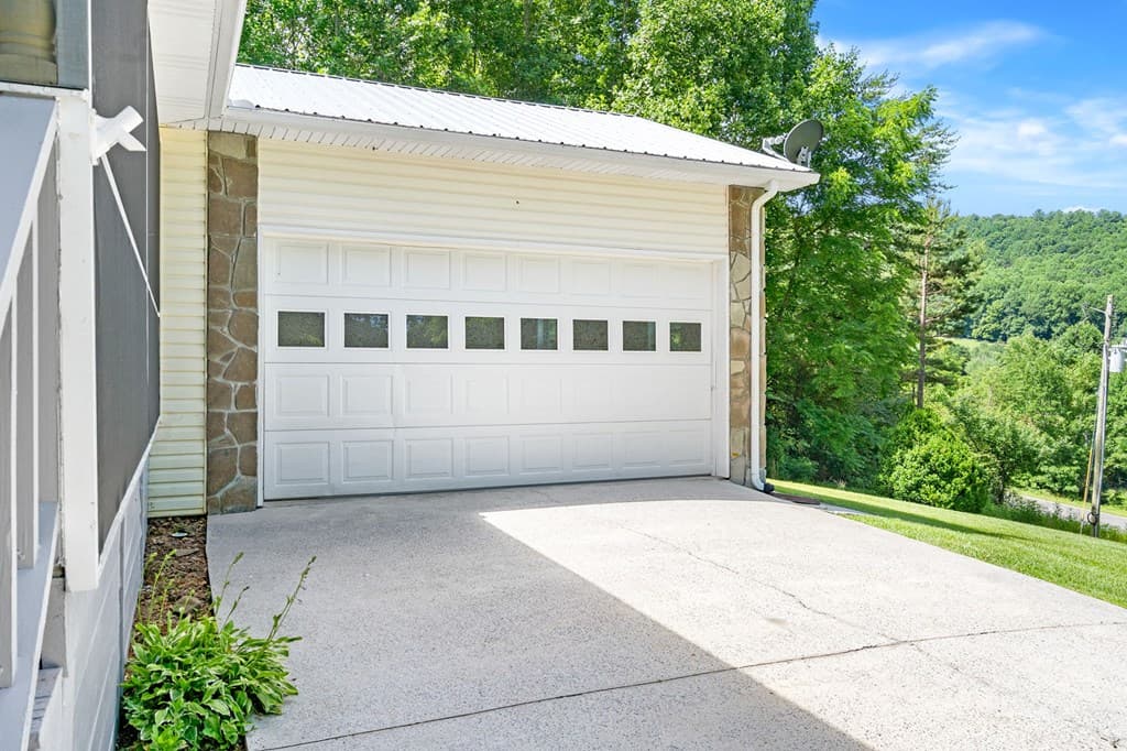 810 Hog Creek Road, Hiawassee MS 39546 - Photo