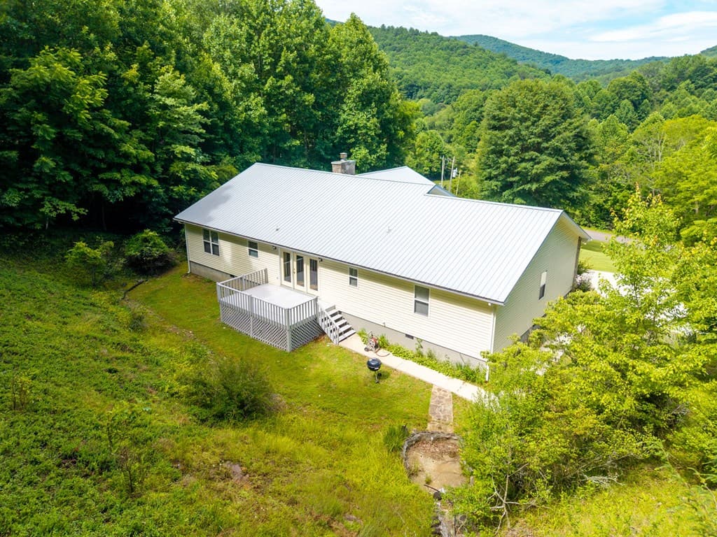 810 Hog Creek Road, Hiawassee MS 39546 - Photo