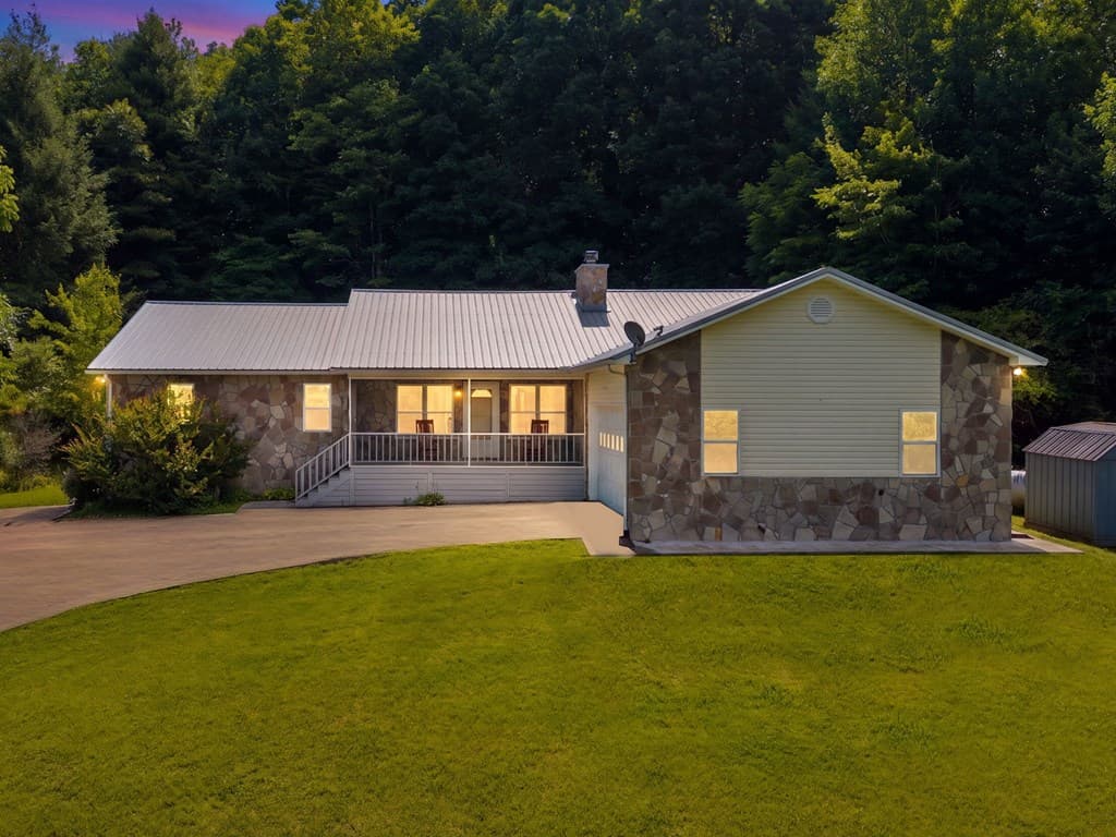 810 Hog Creek Road, Hiawassee MS 39546 - Photo