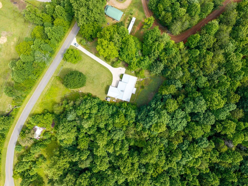 810 Hog Creek Road, Hiawassee MS 39546 - Photo