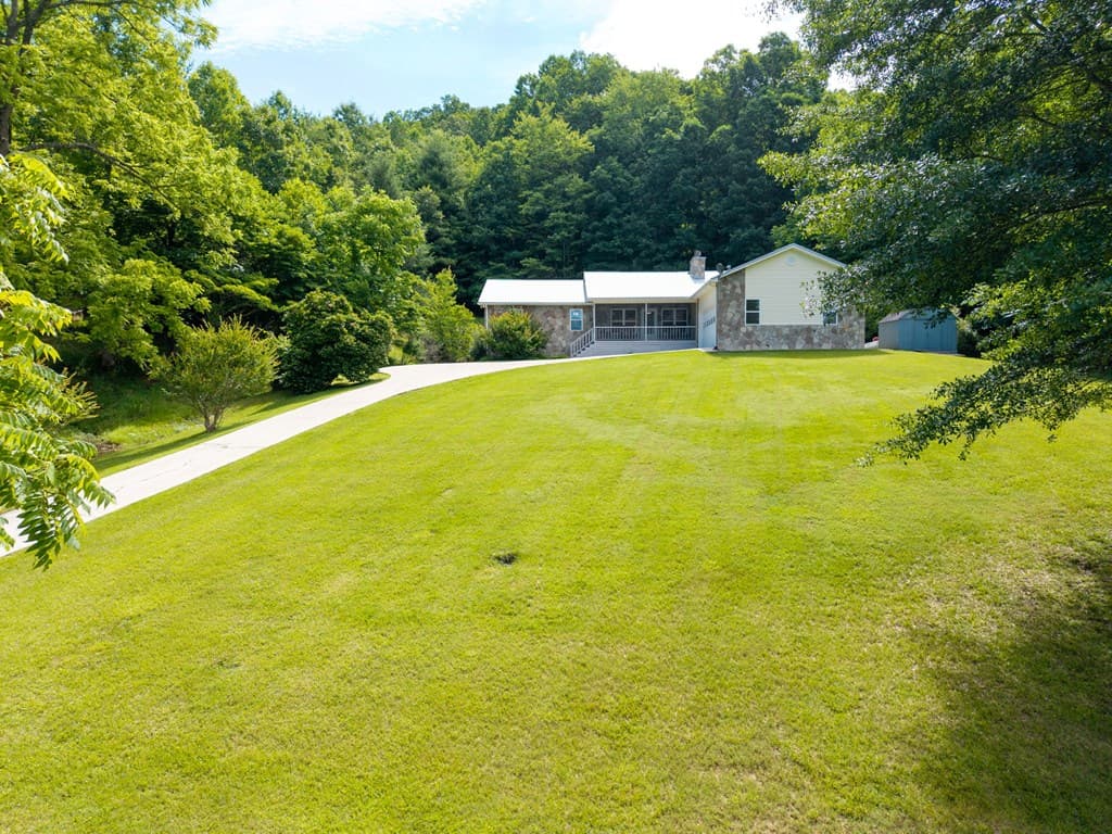 810 Hog Creek Road, Hiawassee MS 39546 - Photo