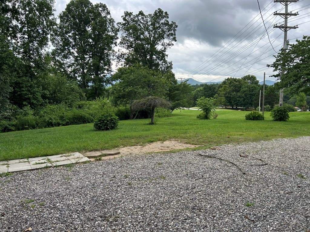 9344 Blue Ridge Hwy, Blairsville GA 30512 - Photo