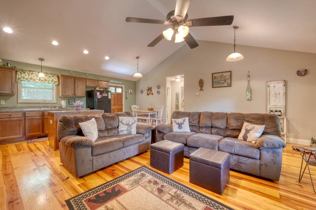 2270 Valley View Drive, Hiawassee GA 30546 - Photo