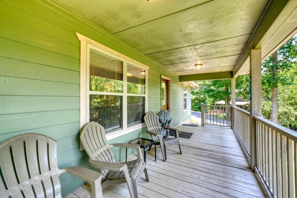 2270 Valley View Drive, Hiawassee GA 30546 - Photo