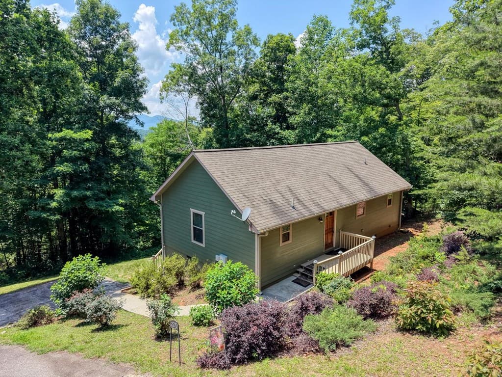 2270 Valley View Drive, Hiawassee GA 30546 - Photo