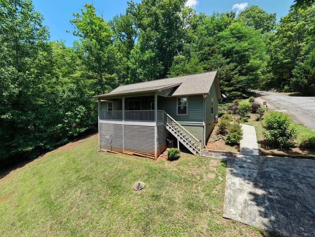 2270 Valley View Drive, Hiawassee GA 30546 - Primary photo