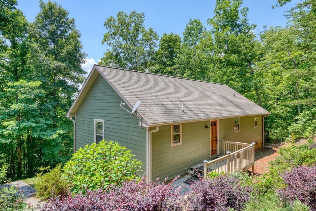 2270 Valley View Drive, Hiawassee GA 30546 - Photo