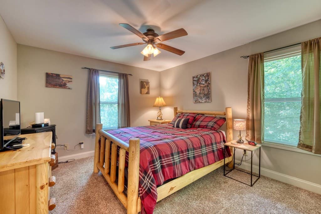 2270 Valley View Drive, Hiawassee GA 30546 - Photo
