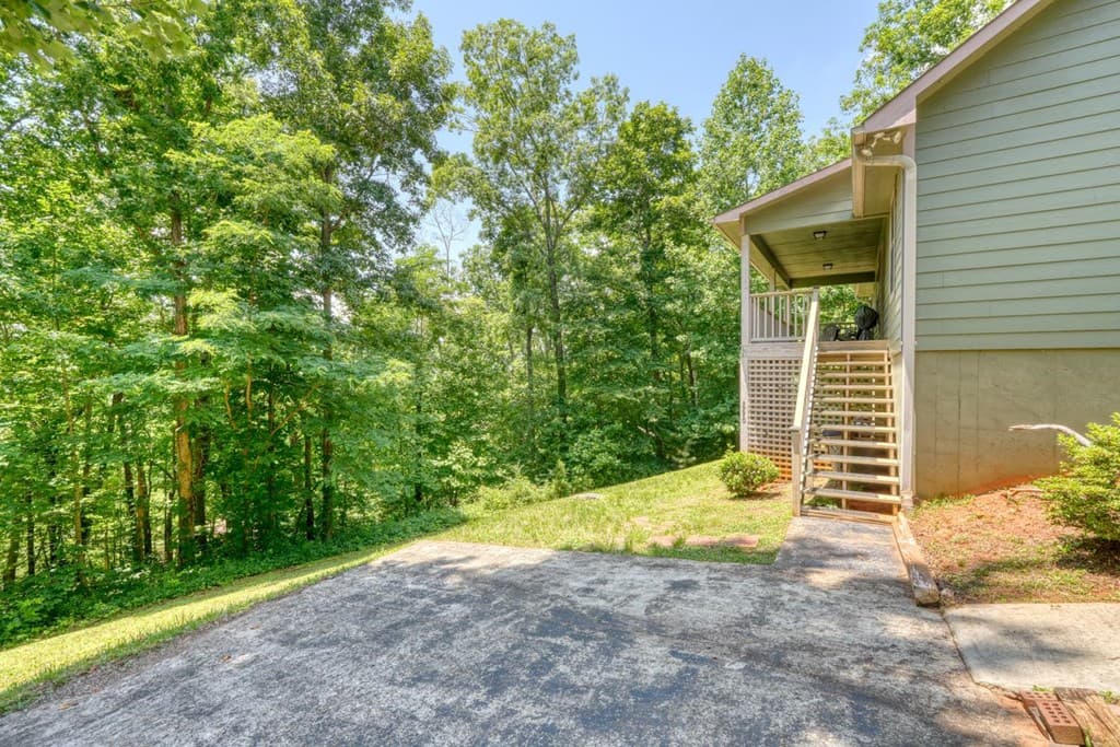 2270 Valley View Drive, Hiawassee GA 30546 - Photo