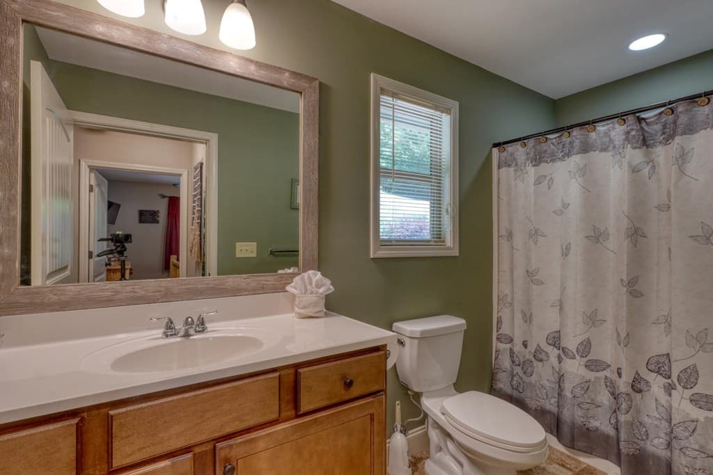 2270 Valley View Drive, Hiawassee GA 30546 - Photo