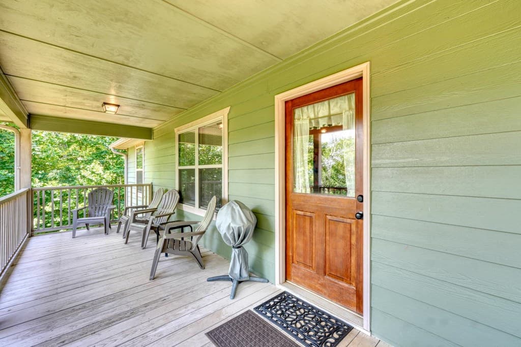 2270 Valley View Drive, Hiawassee GA 30546 - Photo