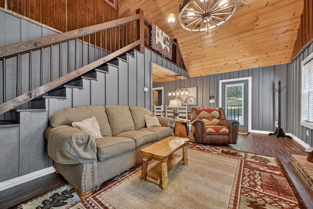 373 Barnes Creek Drive, Ellijay GA 30540 - Photo