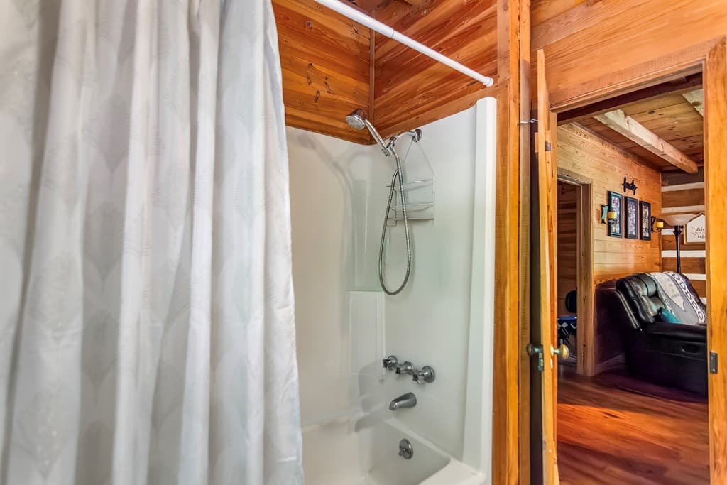 111 Laurel Trail, Blue Ridge GA 30513 - Photo