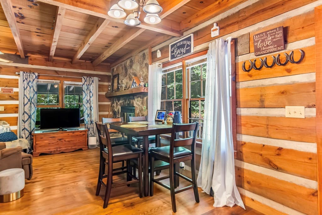 111 Laurel Trail, Blue Ridge GA 30513 - Photo