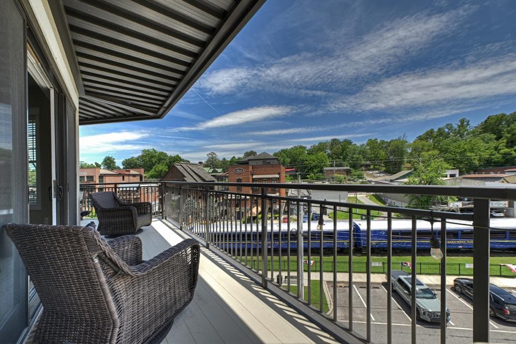 116 W Main Street, Blue Ridge GA 30513 - Photo