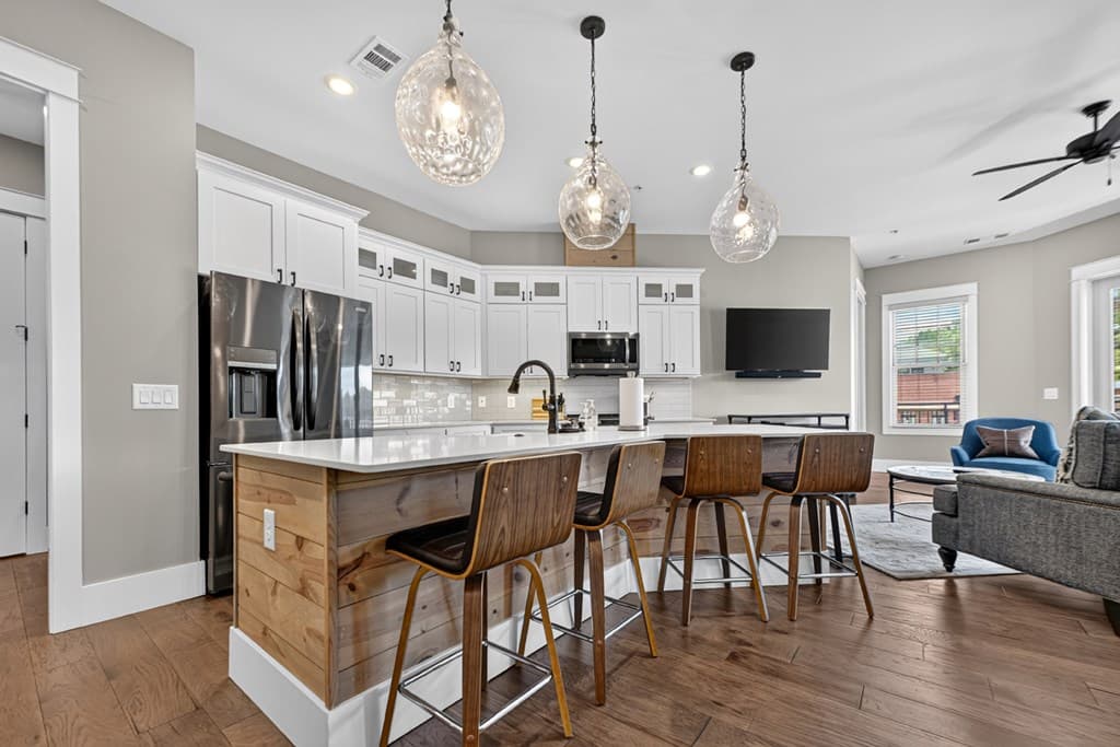 116 W Main Street, Blue Ridge GA 30513 - Photo