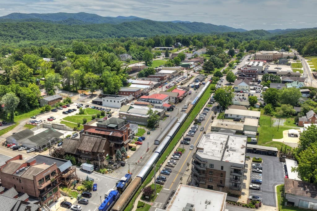 116 W Main Street, Blue Ridge GA 30513 - Photo